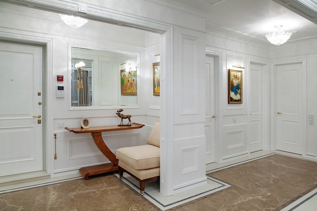 расстановка мебели в проходной комнате